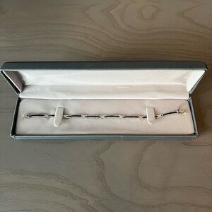 Fine Jewelry - Sapphire and Diamond / White Gold Bracelet